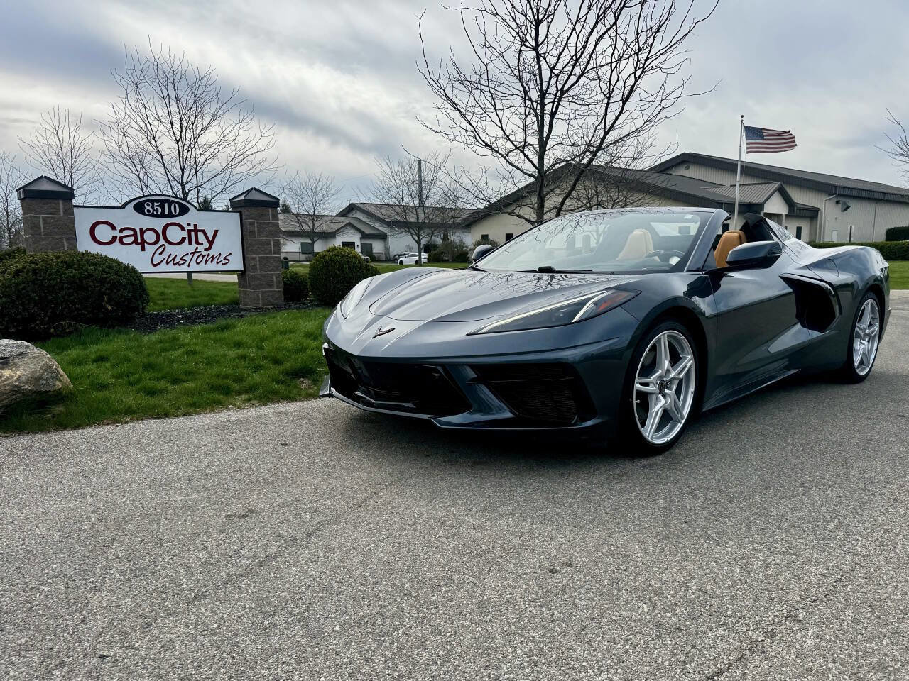Used 2021 Chevrolet Corvette Stingray Preferred Conv w/ 2LT image 1