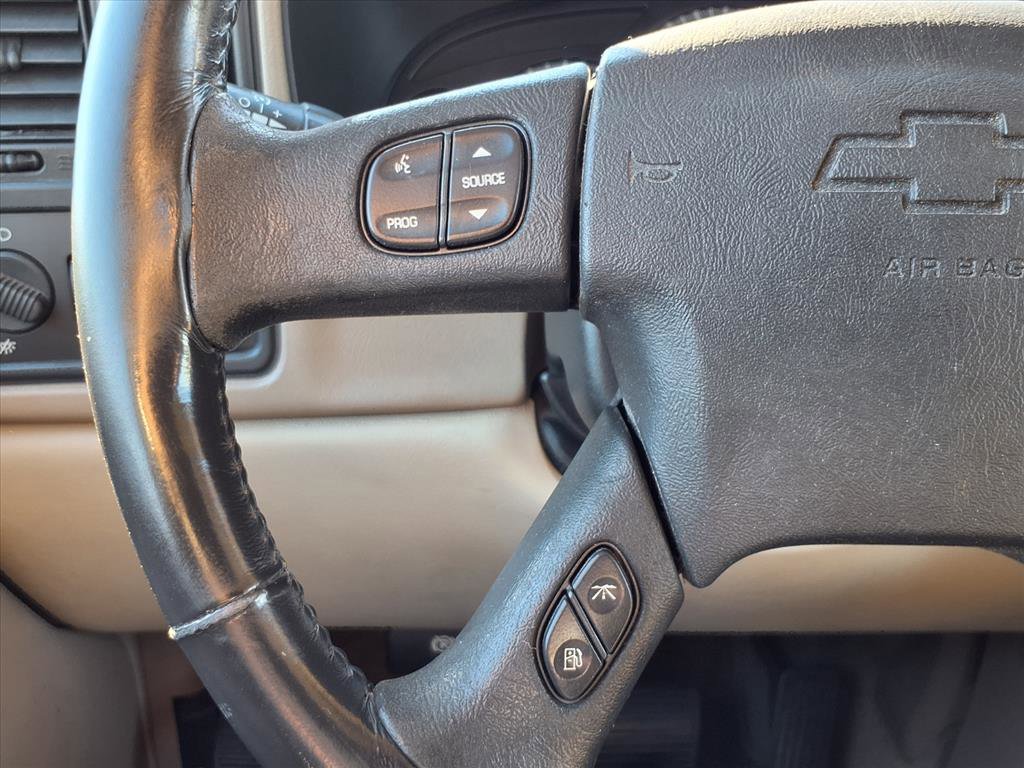 Used 2004 Chevrolet Suburban LS w/ Preferred Equipment Group image 13