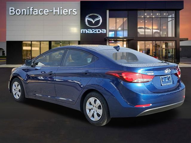 Used 2016 Hyundai Elantra SE image 3