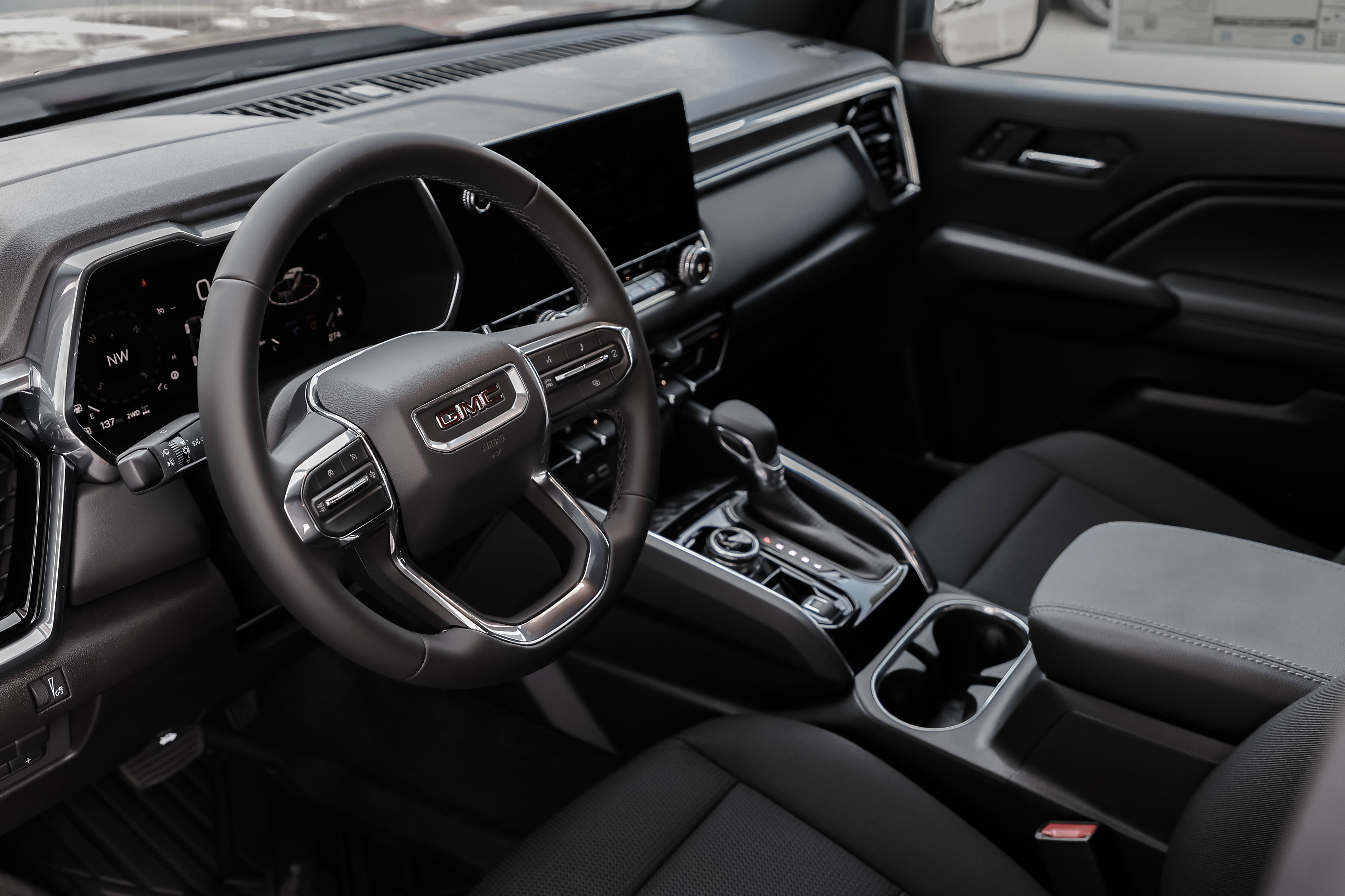 New 2026 GMC Canyon Elevation w/ Convenience Package image 12