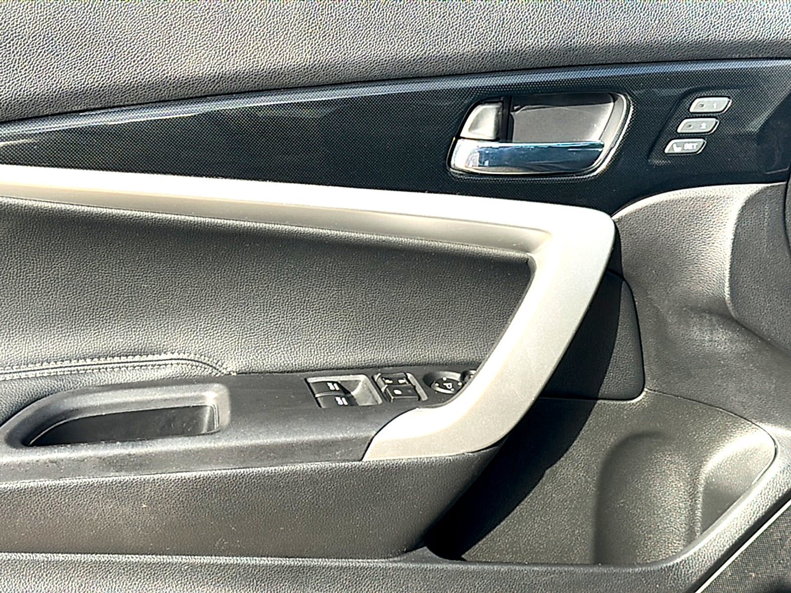 Used 2015 Honda Accord EX-L image 17