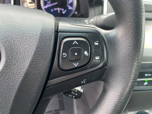 Used 2016 Toyota Camry LE FWD image 18