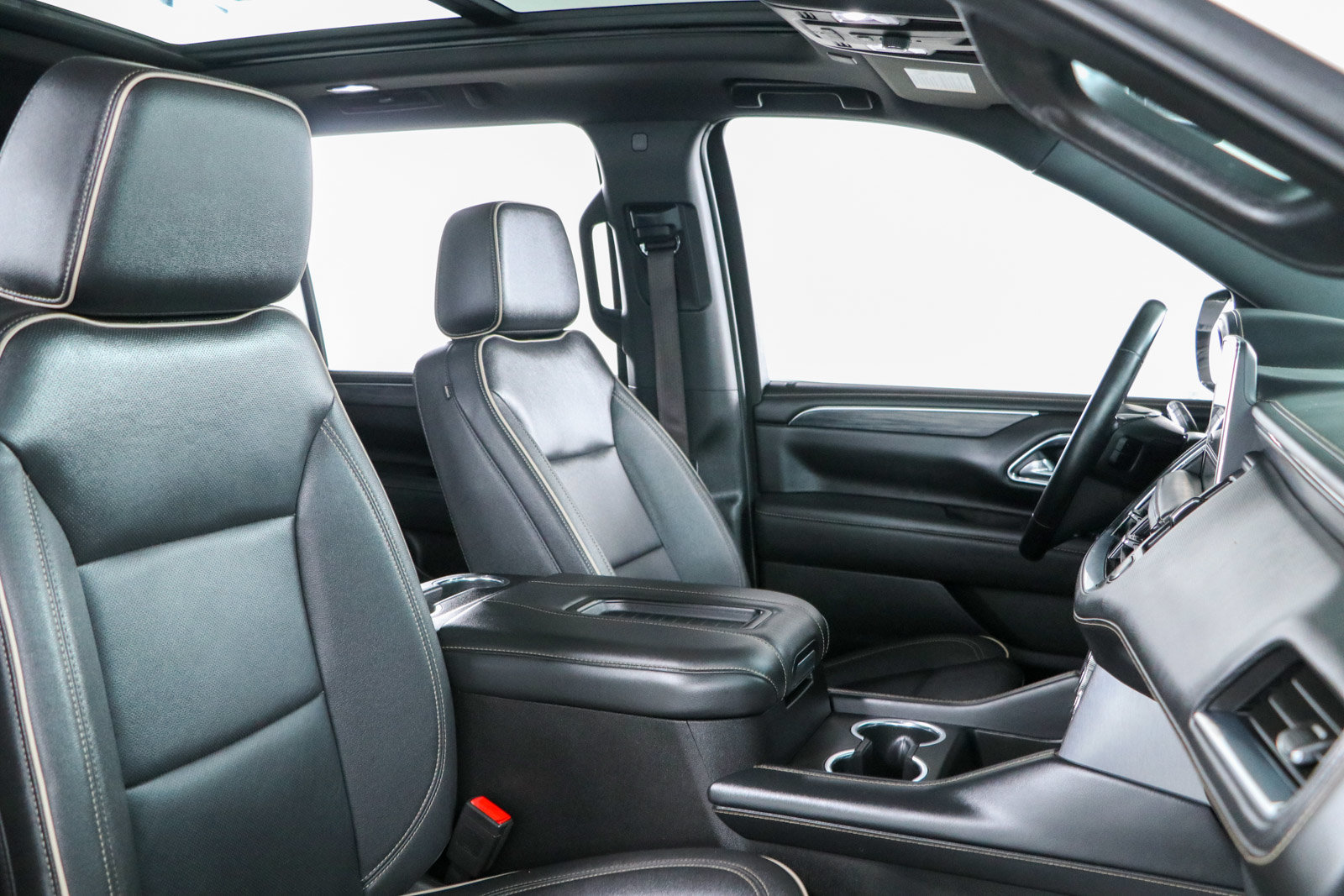 Used 2023 GMC Yukon XL SLT AWD/4WD image 31