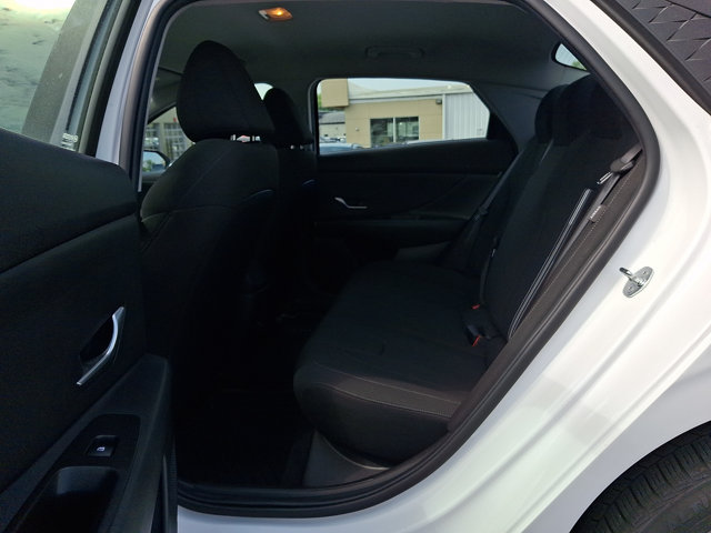 Certified 2024 Hyundai Elantra SEL FWD image 10