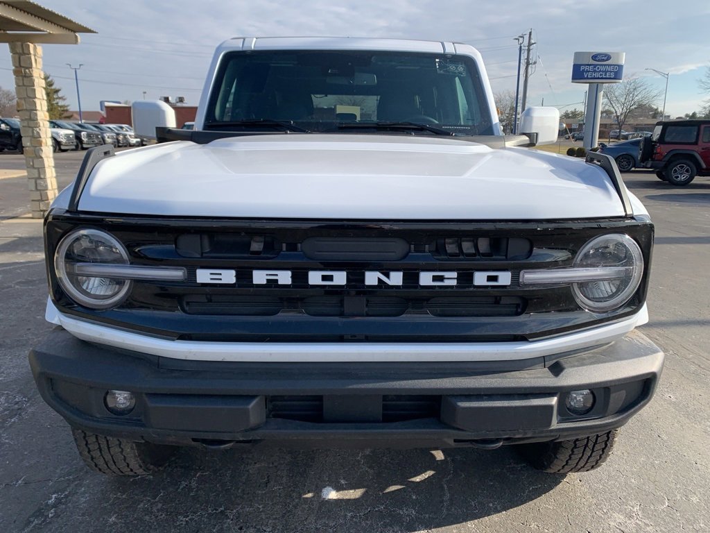 Used 2025 Ford Bronco Outer Banks image 8