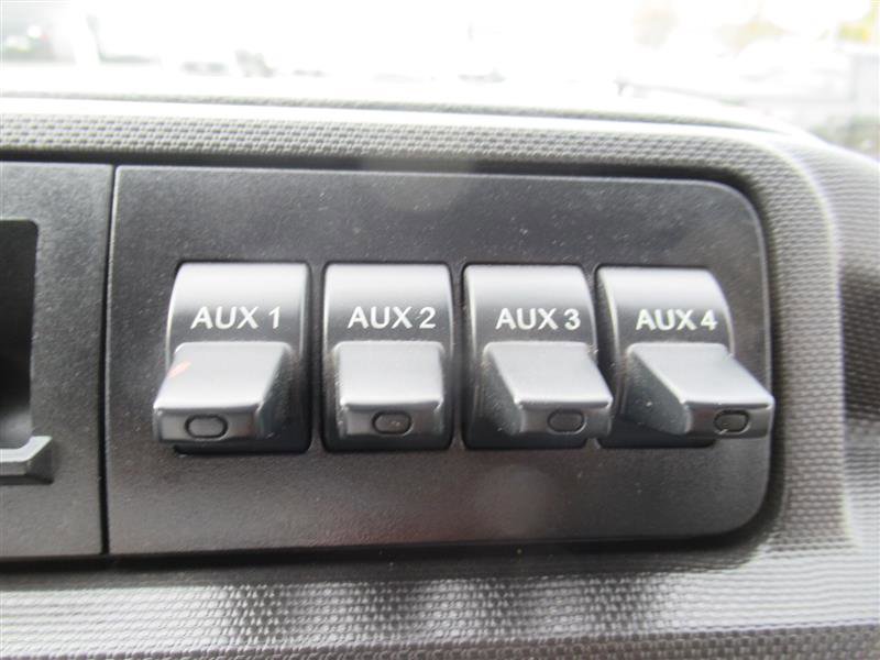 Used 2011 Ford E-250 and Econoline 250 w/ Insulation Pkg image 32