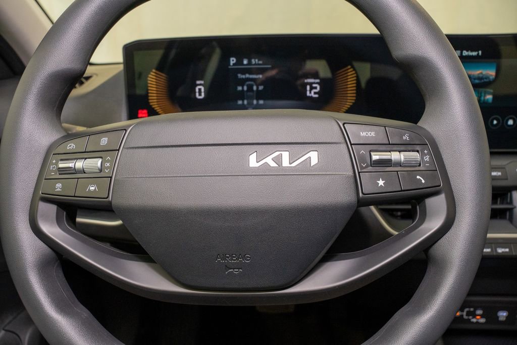 New 2026 Kia K4 LX image 17