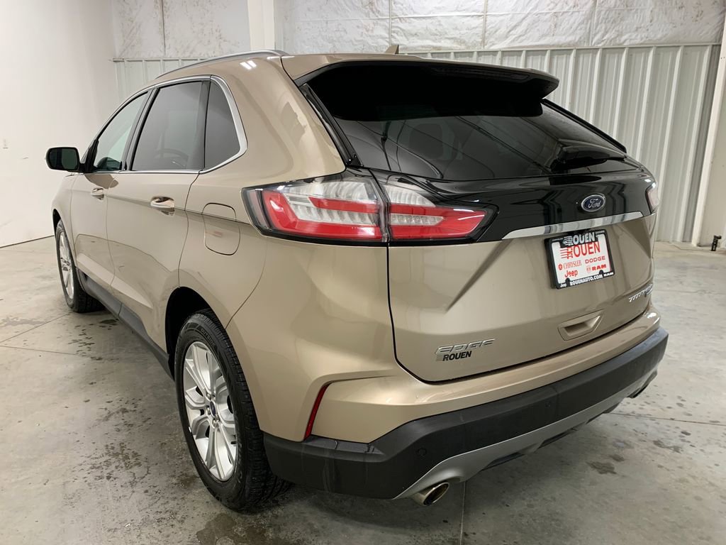 Used 2020 Ford Edge Titanium FWD image 22