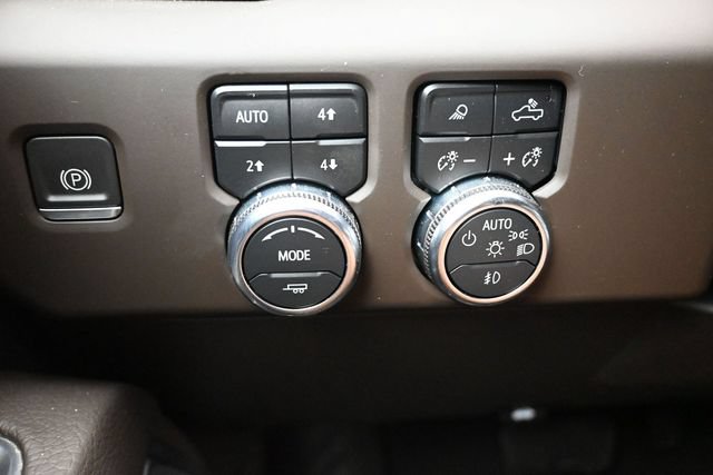 Used 2023 GMC Sierra 1500 Denali w/ Technology Package AWD/4WD image 11