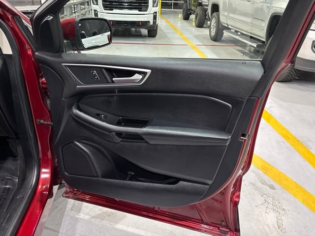 Used 2019 Ford Edge SEL w/ Equipment Group 201A FWD image 34