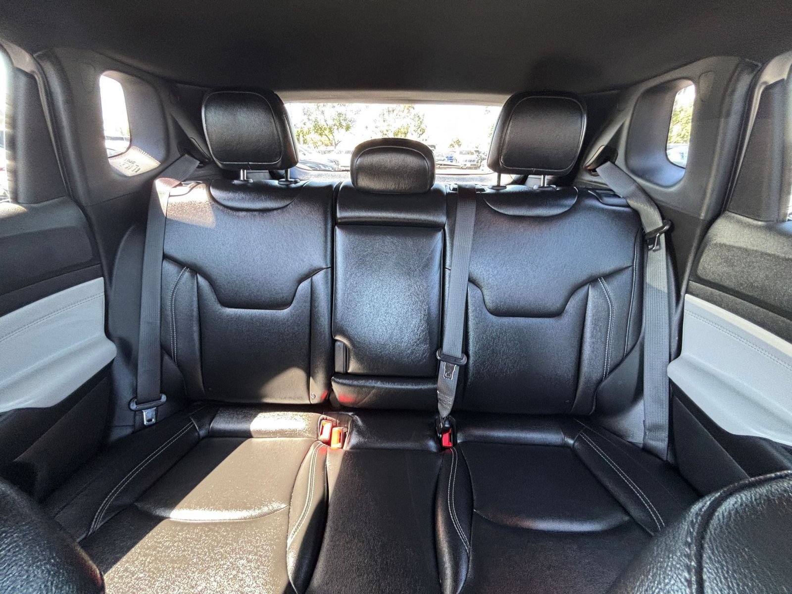 Used 2025 Jeep Compass Limited AWD/4WD image 39