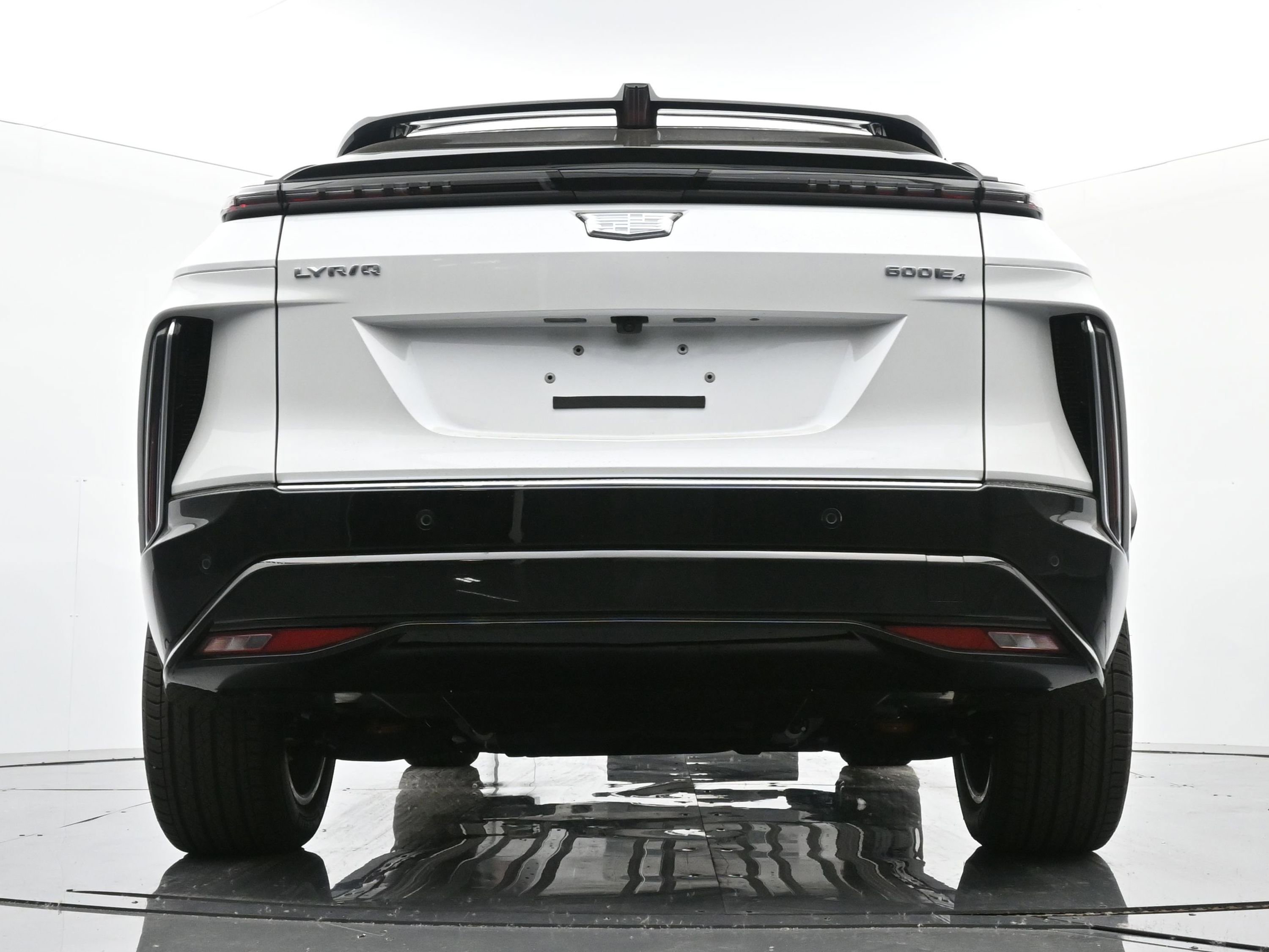 New 2025 Cadillac Lyriq Luxury image 18