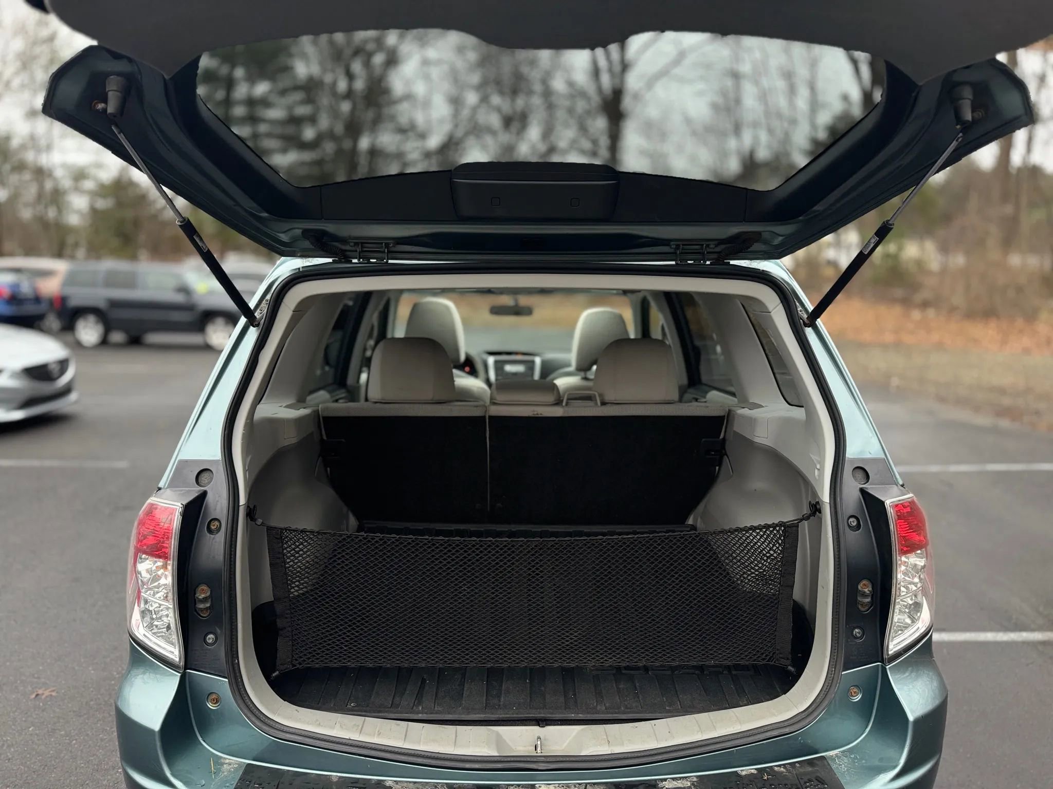 Used 2012 Subaru Forester 2.5X Premium w/ All-Weather Pkg image 11