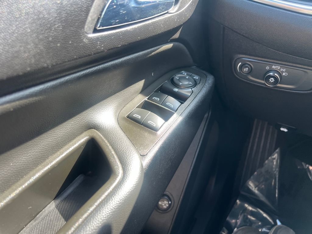 Used 2024 Chevrolet Equinox LT image 12