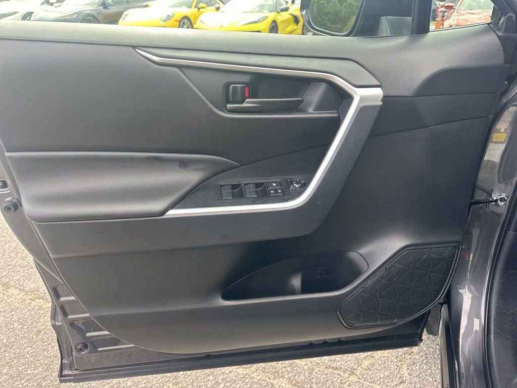 Used 2025 Toyota RAV4 LE image 21