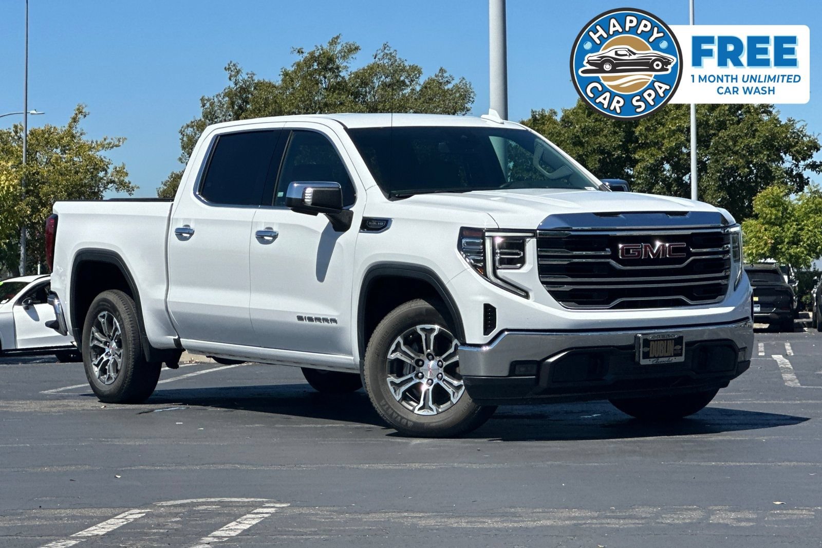 Used 2025 GMC Sierra 1500 SLT RWD image 1
