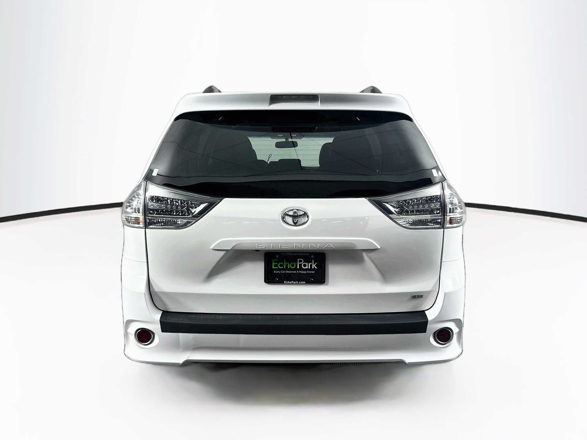 Used 2015 Toyota Sienna SE w/ SE Preferred Package FWD image 7
