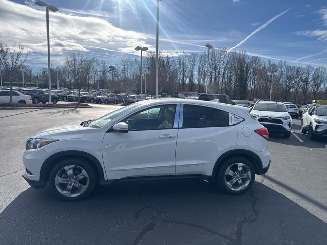Used 2017 Honda HR-V EX image 4