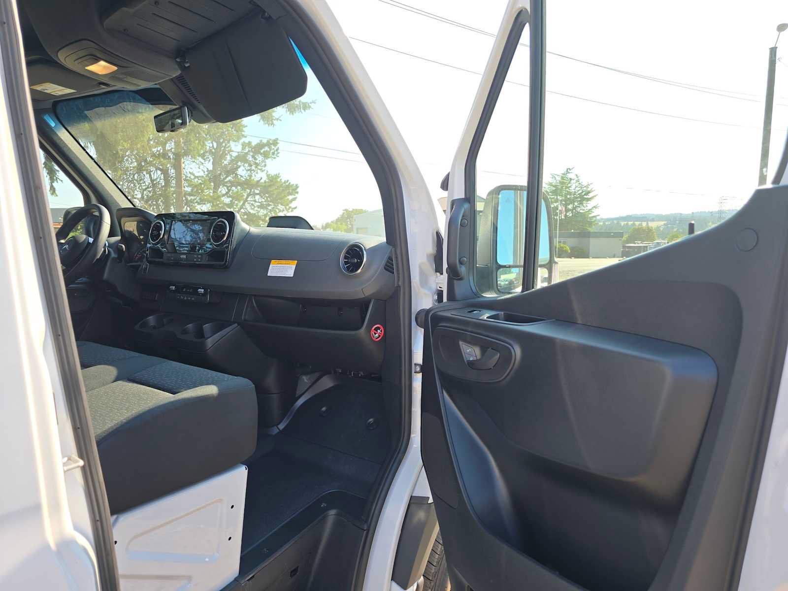 Used 2026 Mercedes-Benz Sprinter 2500 image 10