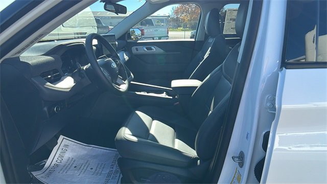 New 2025 Ford Explorer Active w/ Active Comfort Package image 7