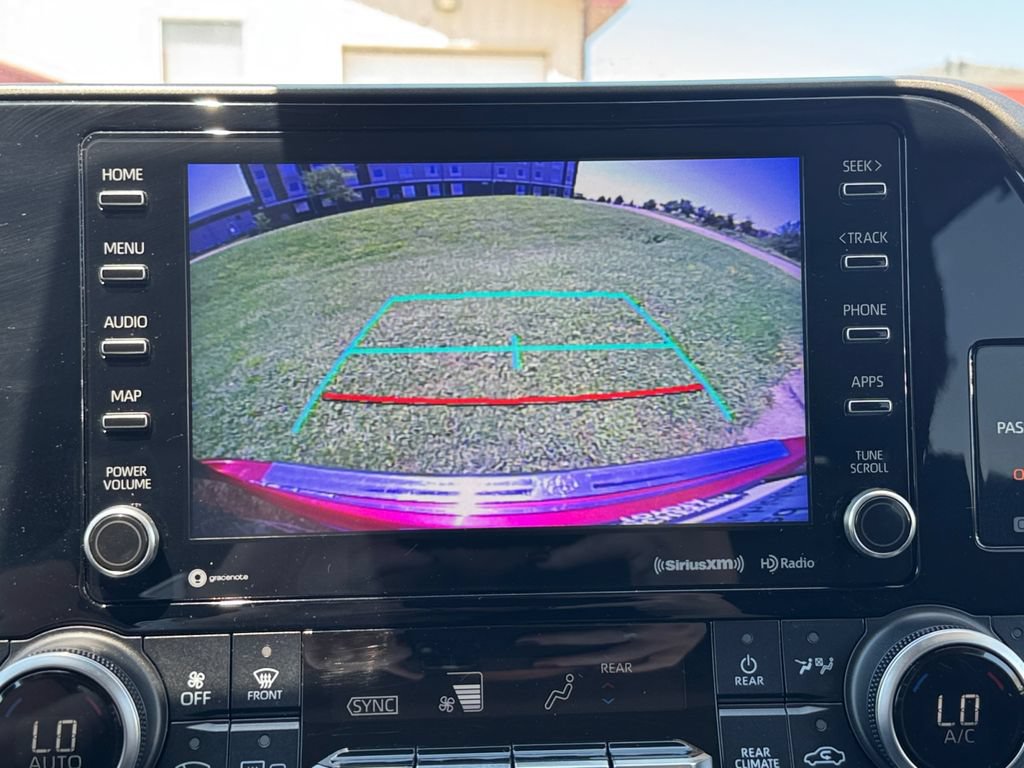 Certified 2020 Toyota Highlander XLE AWD/4WD image 22