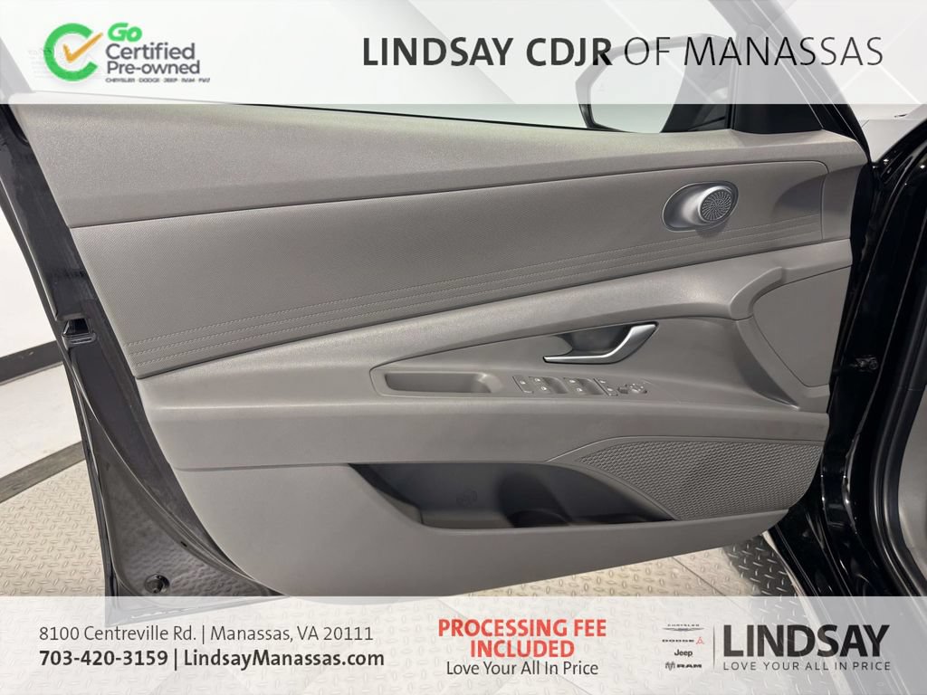 Used 2023 Hyundai Elantra SEL FWD image 17