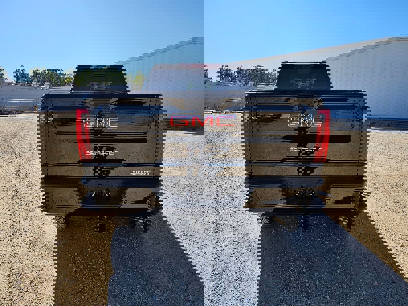 New 2026 GMC Sierra 2500 Denali w/ Denali Reserve Package image 5