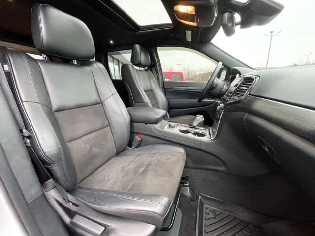 Used 2022 Jeep Grand Cherokee Laredo X image 32