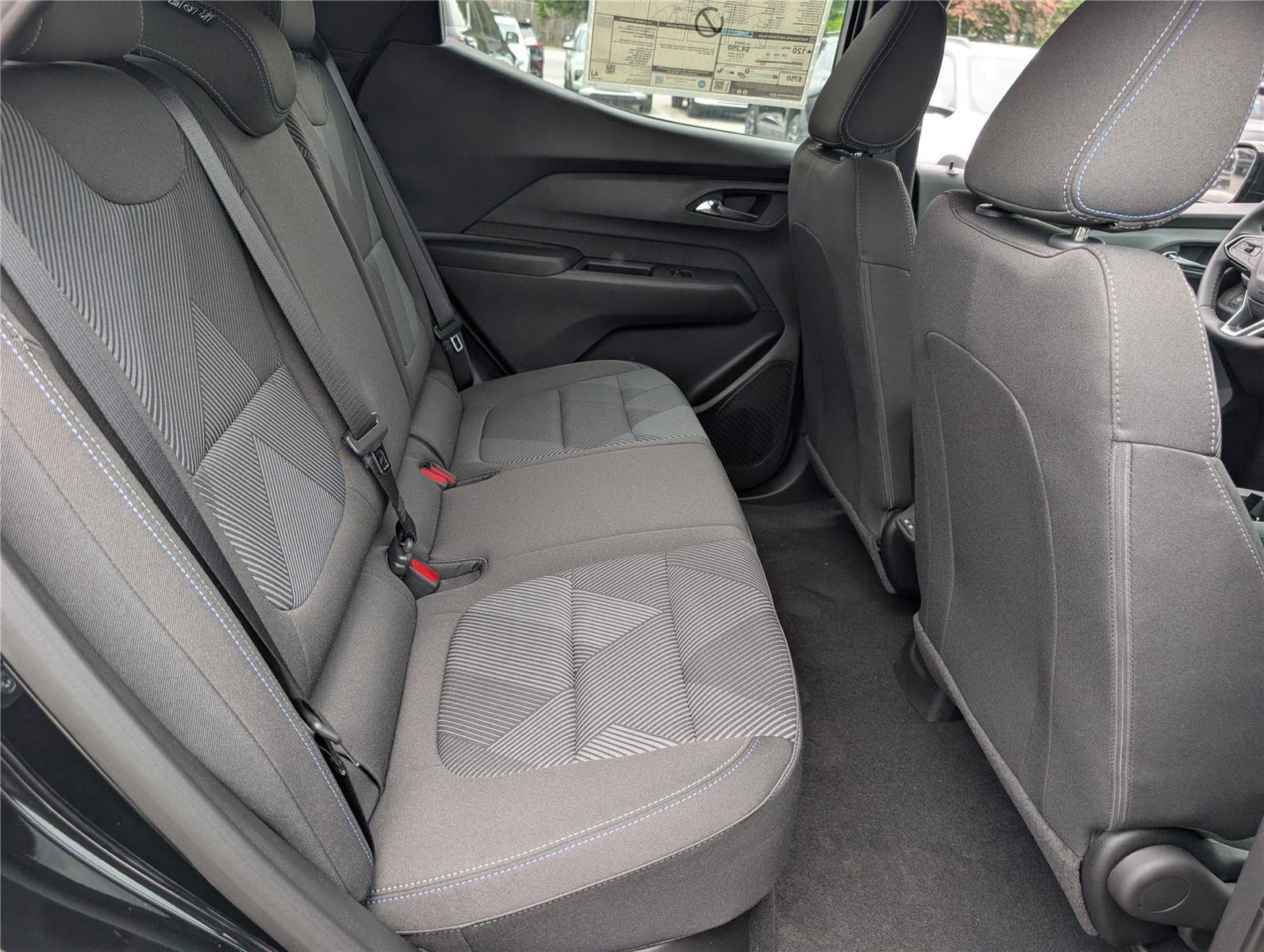 New 2027 Chevrolet Bolt LT w/ Comfort Package FWD image 7