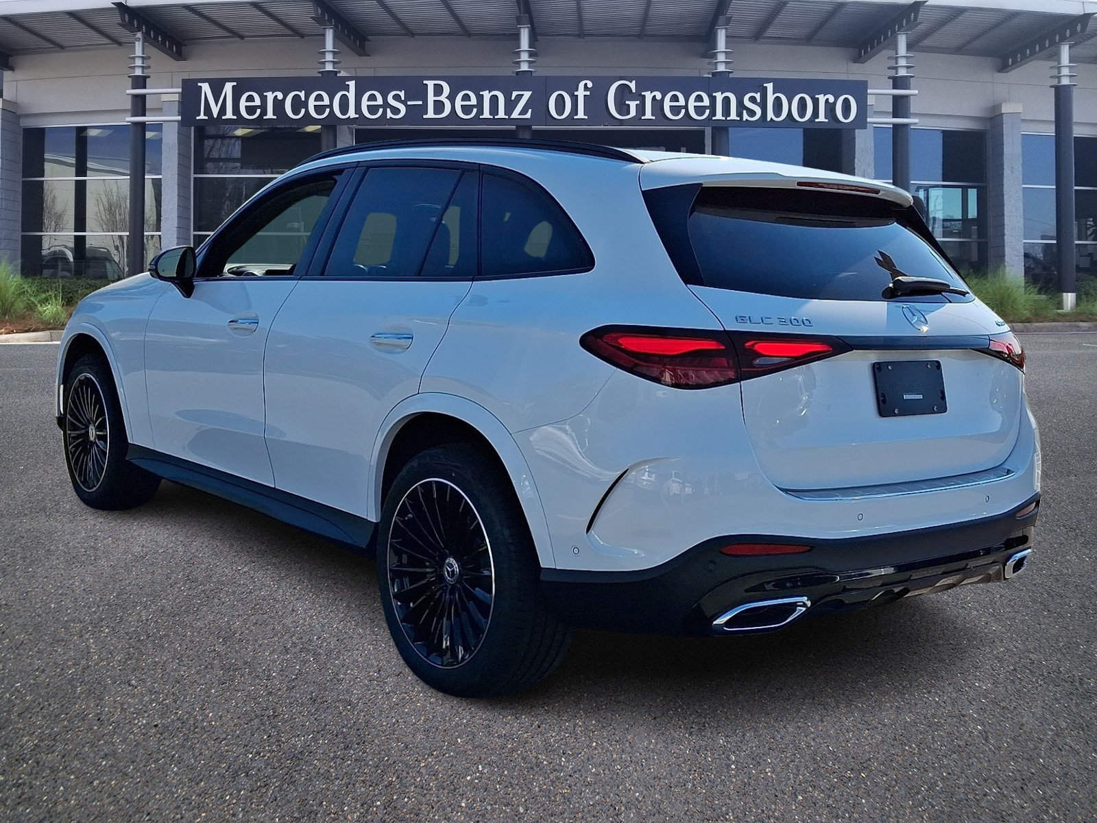 New 2026 Mercedes-Benz GLC 300 4MATIC image 3