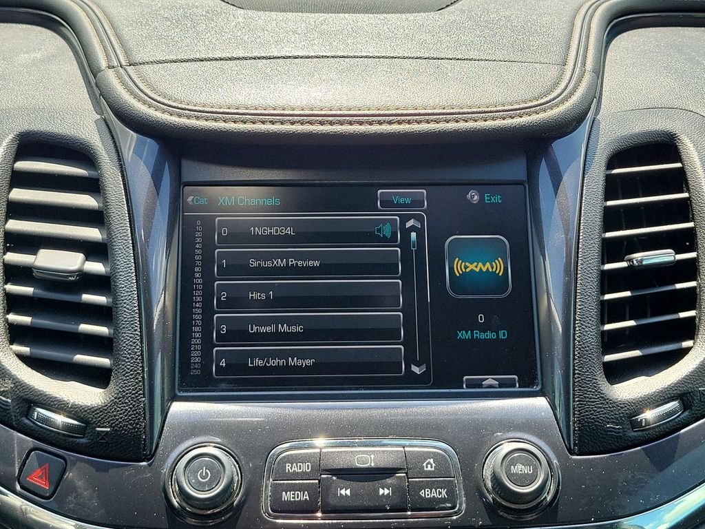 Used 2015 Chevrolet Impala LT FWD image 13
