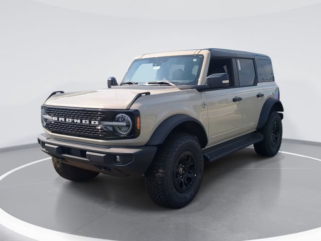 New 2025 Ford Bronco Outer Banks w/ Sasquatch Package
