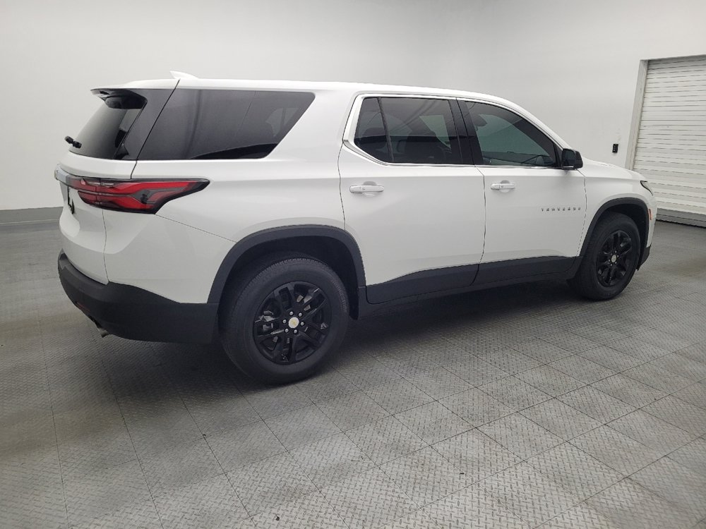 Used 2023 Chevrolet Traverse LS image 10