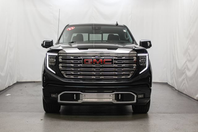Used 2023 GMC Sierra 1500 Denali w/ Denali Reserve Package AWD/4WD image 3