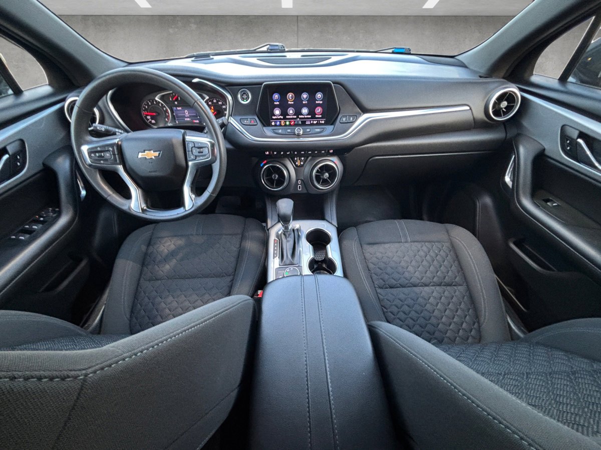 Used 2022 Chevrolet Blazer LT FWD image 24