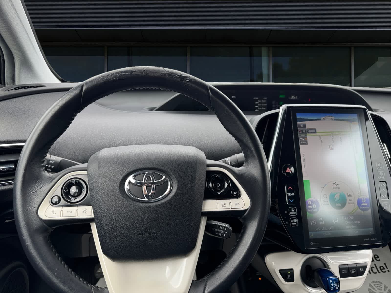 Used 2018 Toyota Prius Prime Premium FWD image 3