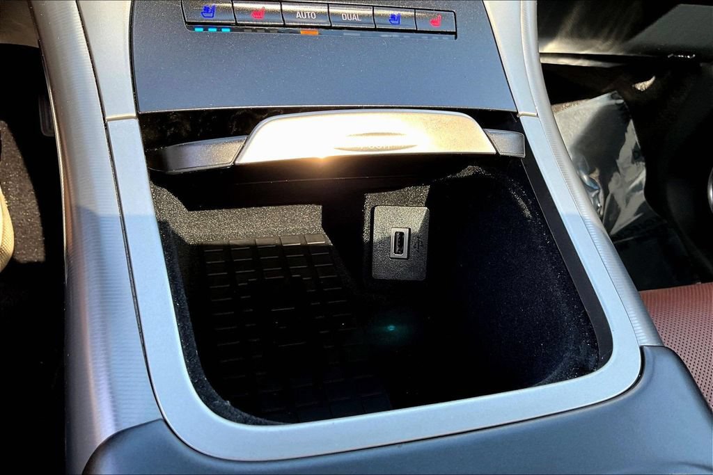 Used 2019 Lincoln Nautilus Reserve FWD image 18