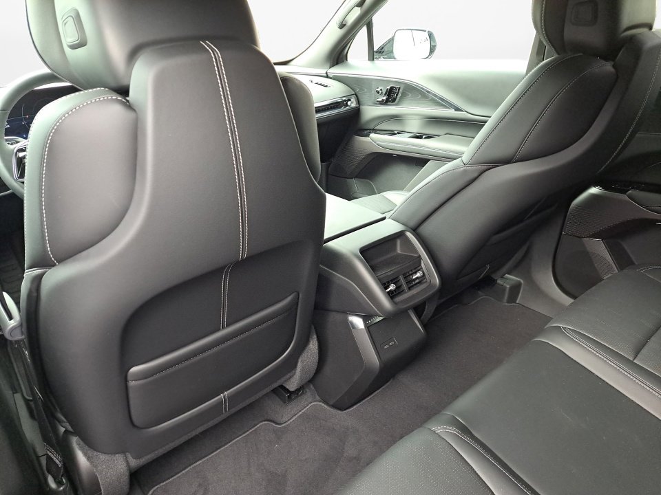 Certified 2025 Cadillac Lyriq Sport image 13