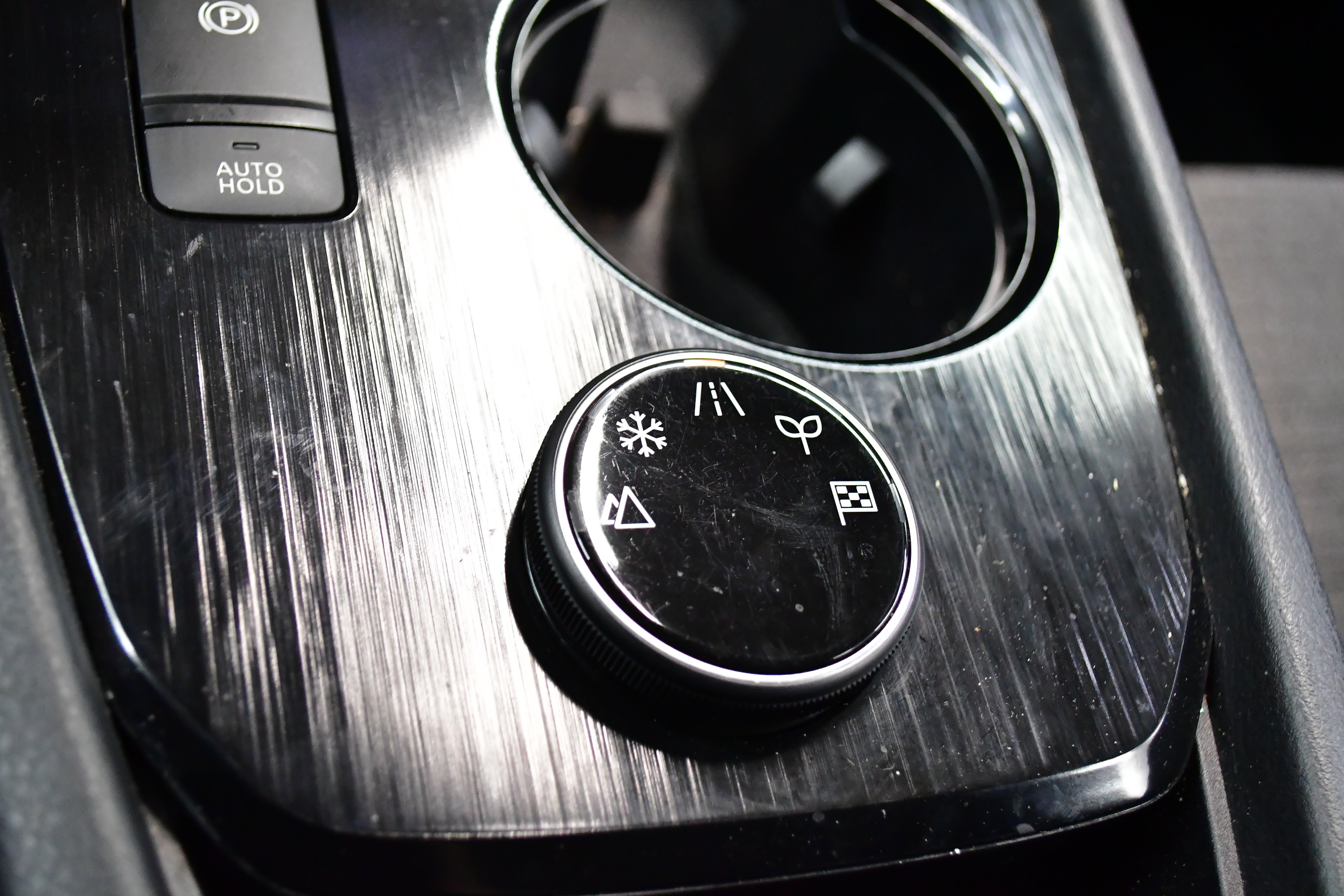 Used 2023 Nissan Rogue SV image 50