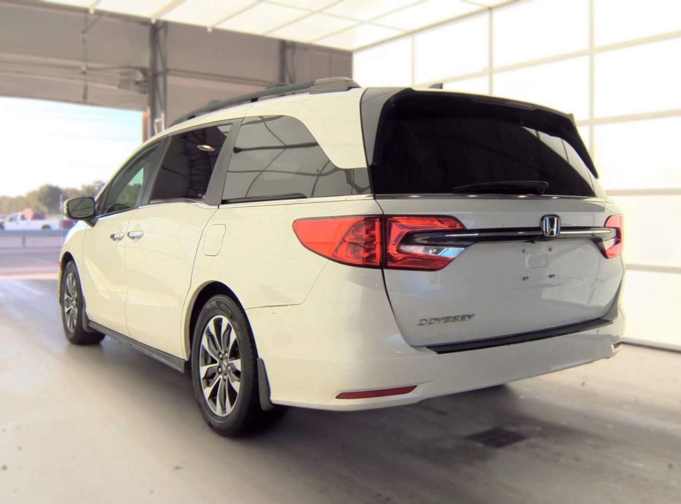 Used 2021 Honda Odyssey EX-L image 6