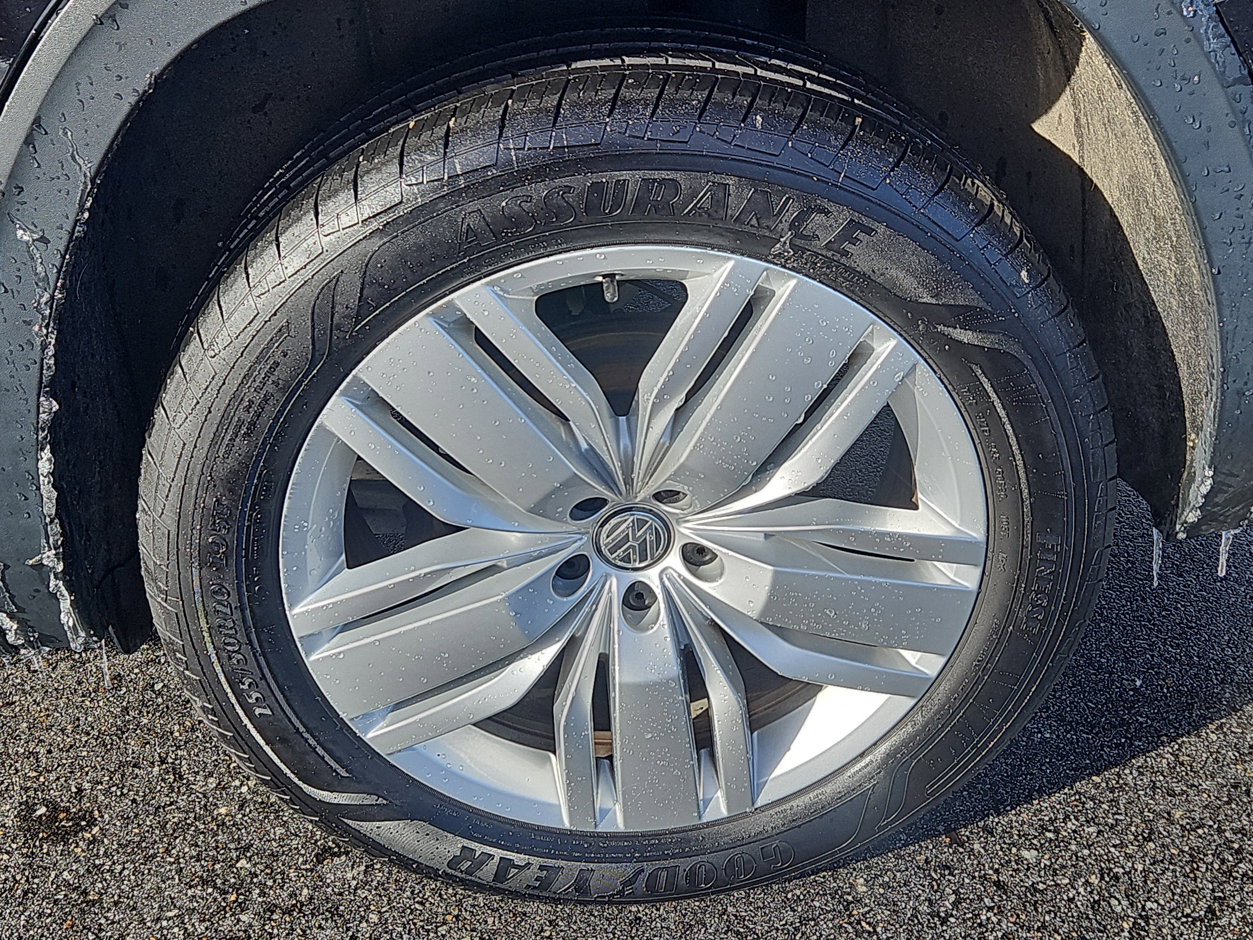 Used 2019 Volkswagen Atlas SE w/ Panoramic Sunroof Package image 28