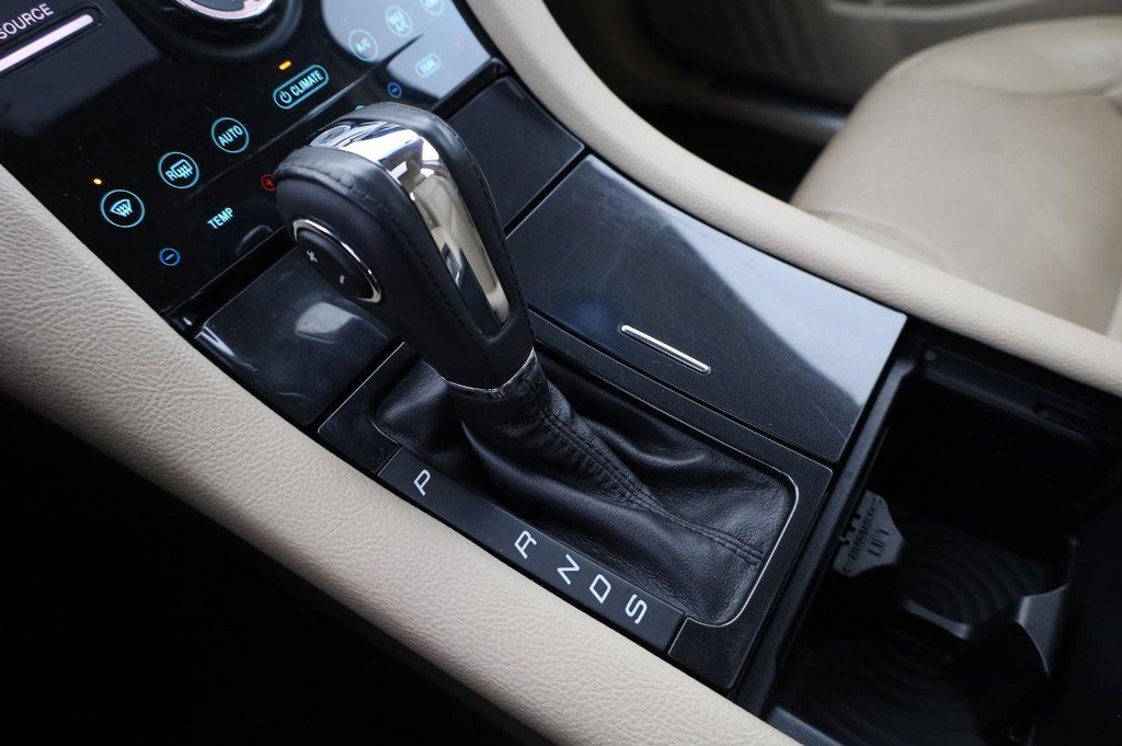 Used 2014 Ford Taurus Limited w/ Equipment Group 301A image 15