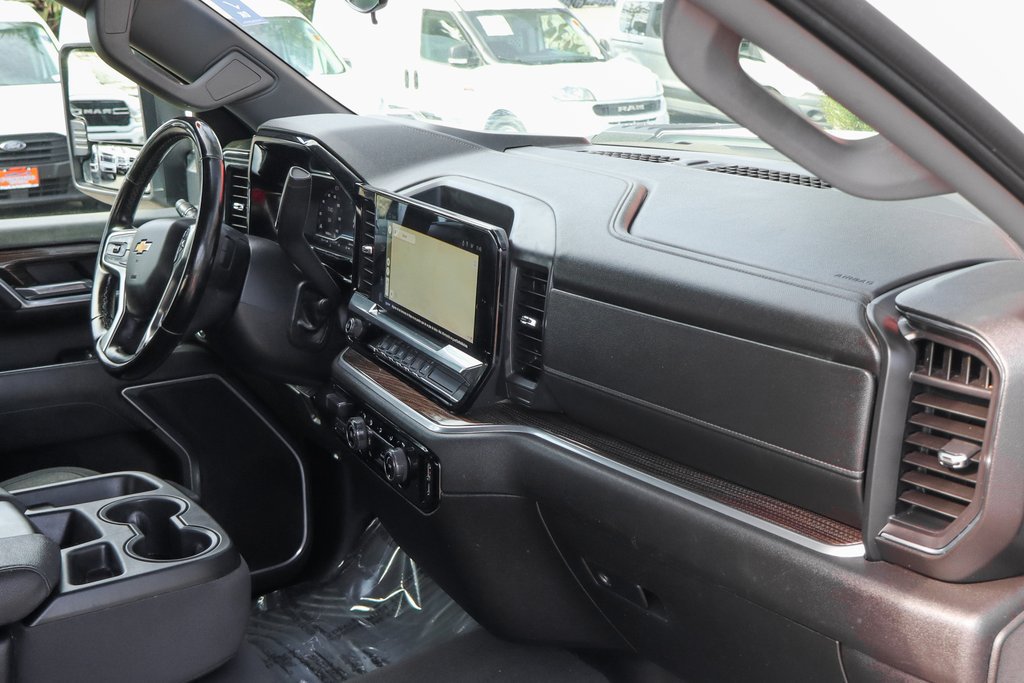 Used 2024 Chevrolet Silverado 2500 LT AWD/4WD image 41