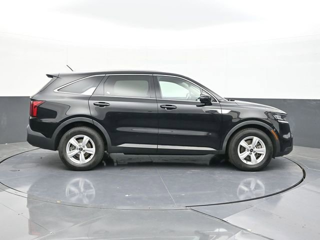 Used 2021 Kia Sorento LX image 17
