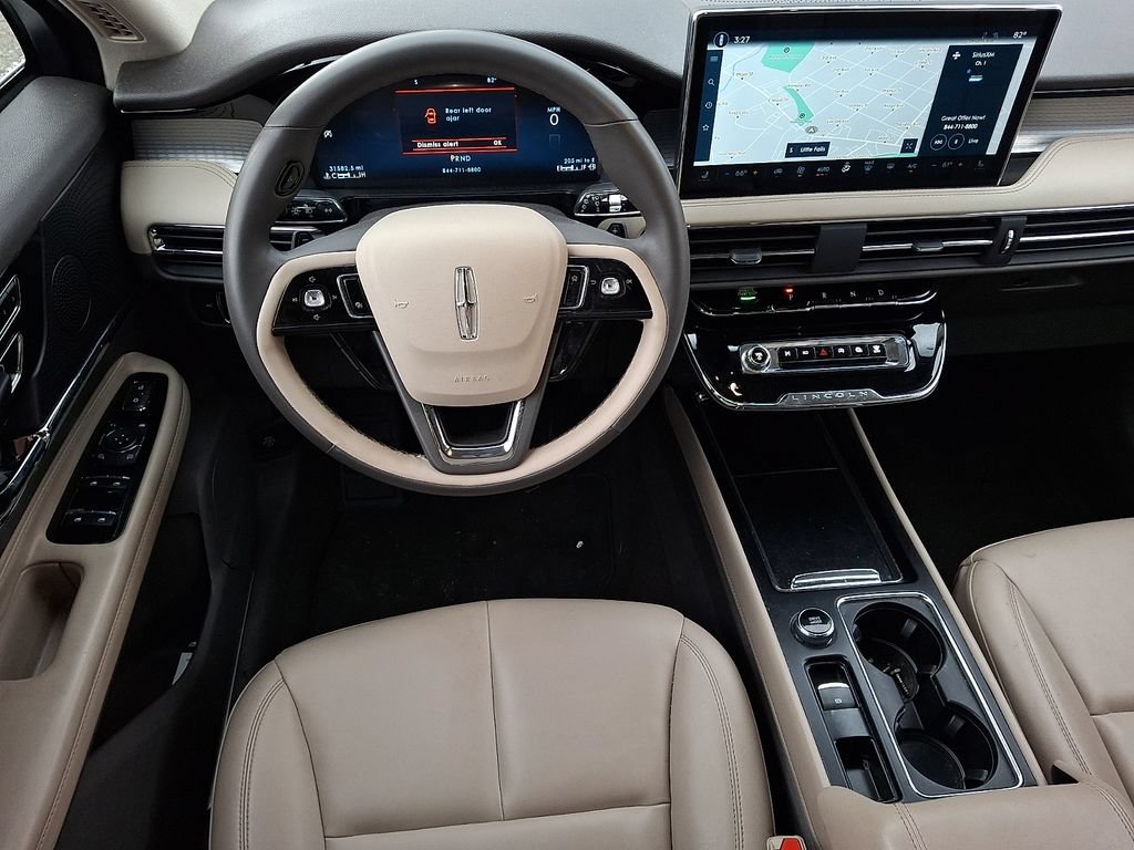 Used 2023 Lincoln Corsair AWD image 11
