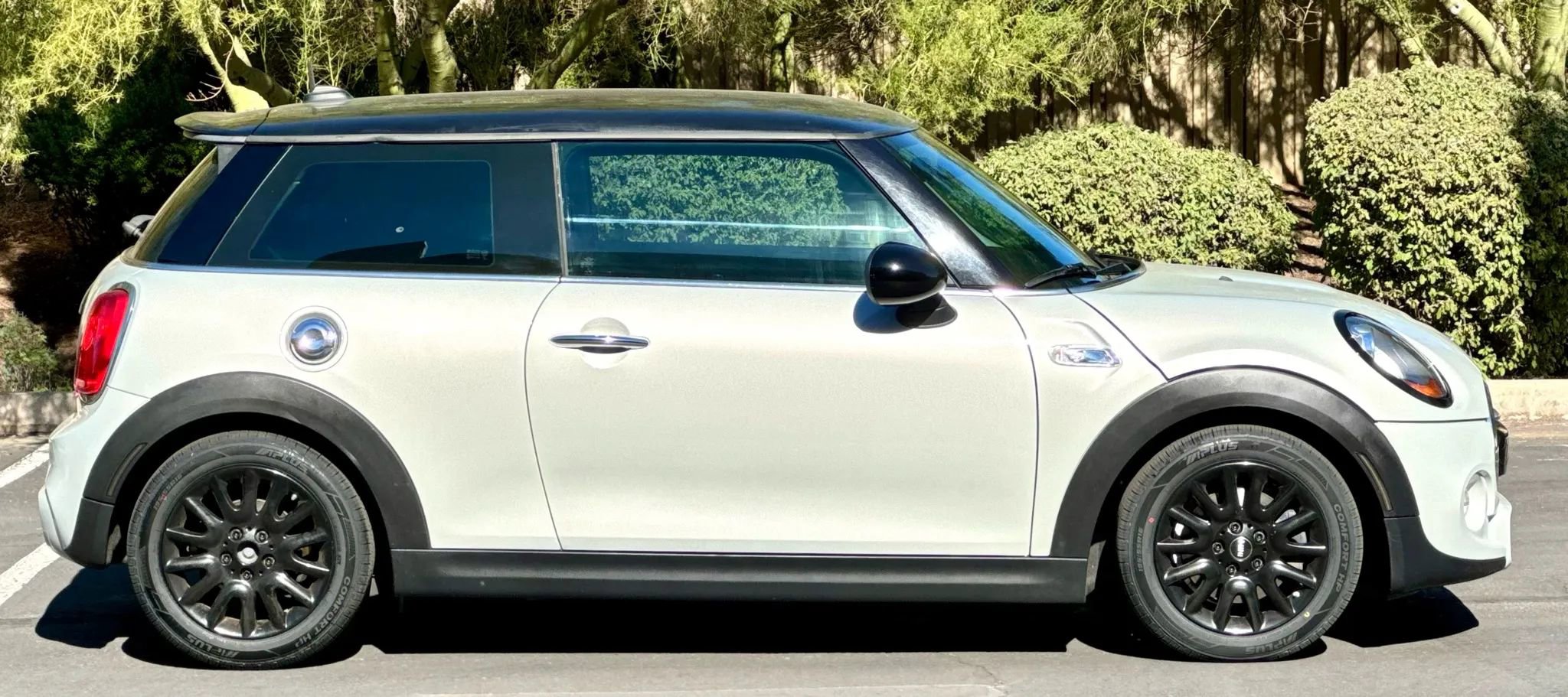 Used 2016 MINI Cooper S image 4