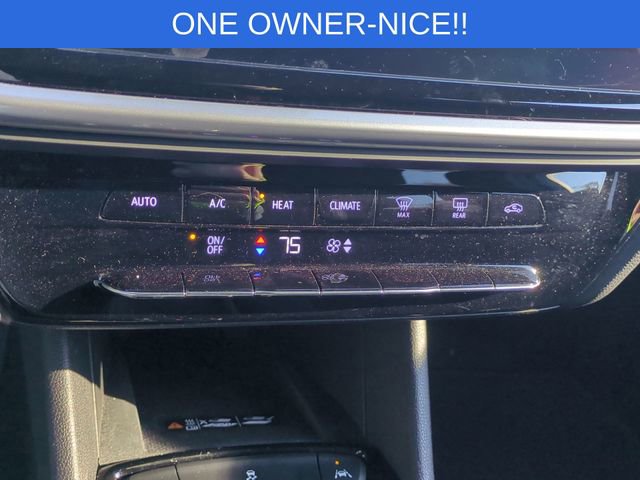 Used 2023 Chevrolet Bolt EUV LT image 18