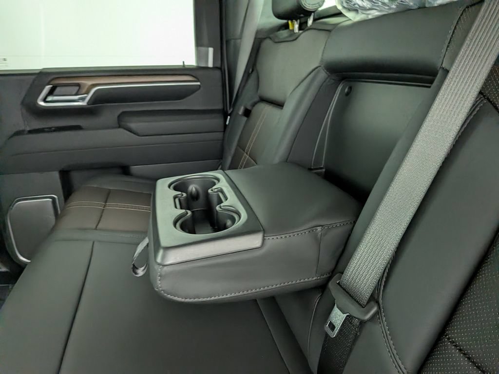 New 2026 Chevrolet Silverado 2500 High Country w/ High Country Premium Package AWD/4WD image 31