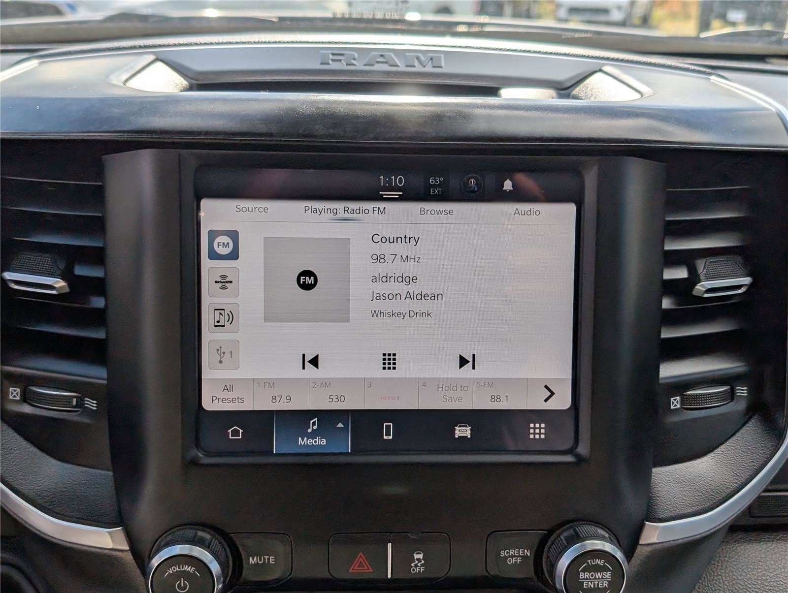 Used 2024 RAM 2500 Big Horn image 26