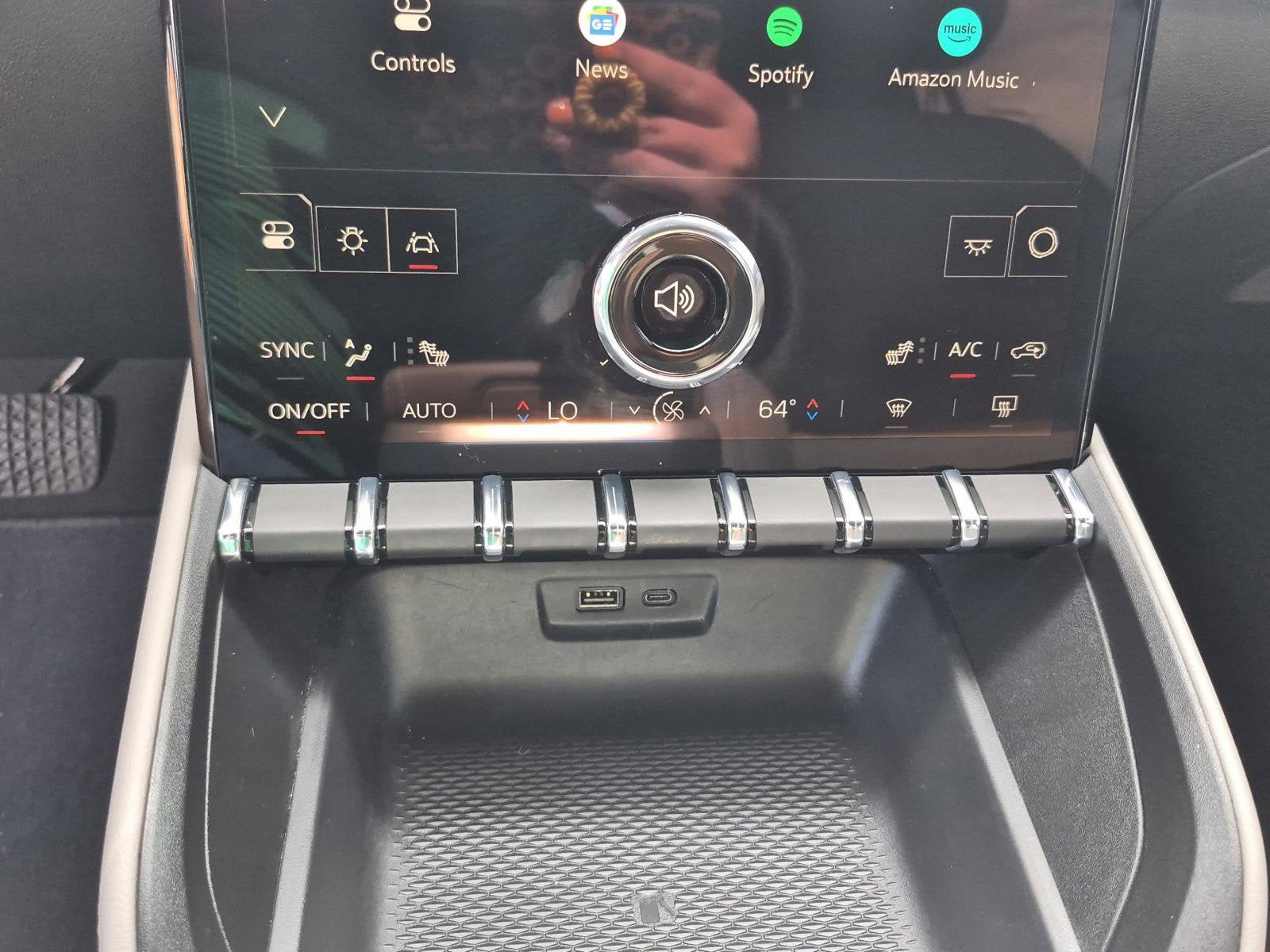 Used 2026 GMC Terrain Elevation w/ Elevation Premium Package FWD image 27